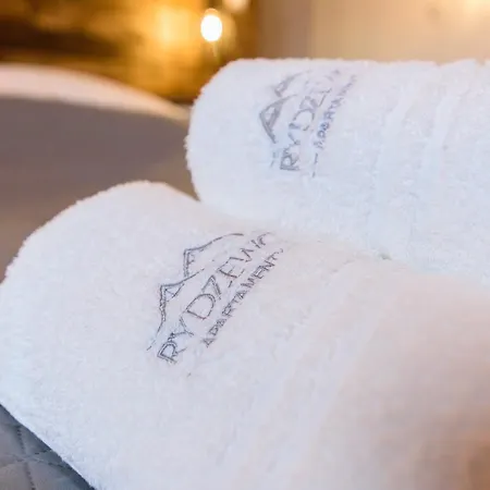 Nocleg ze śniadaniem Apartamenty Rydzewo Rydzewo (Gizycko)